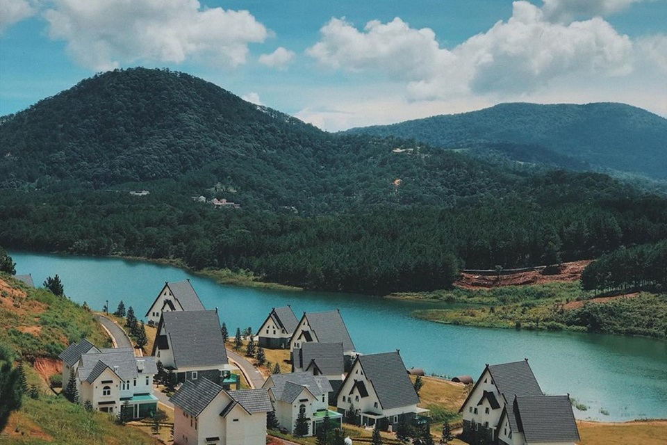 Khách sạn Resort Đà Lạt gần Hồ Tuyền Lâm -DaLat Wonder Resort